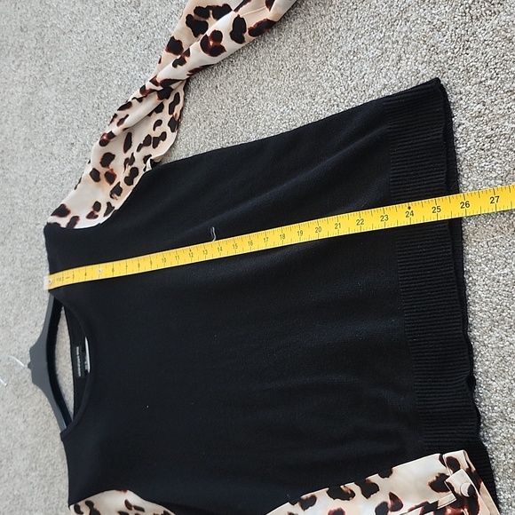 NWOT Silk Sleeve Knit Top Sz Small By Central Park West - Picture 4 of 5